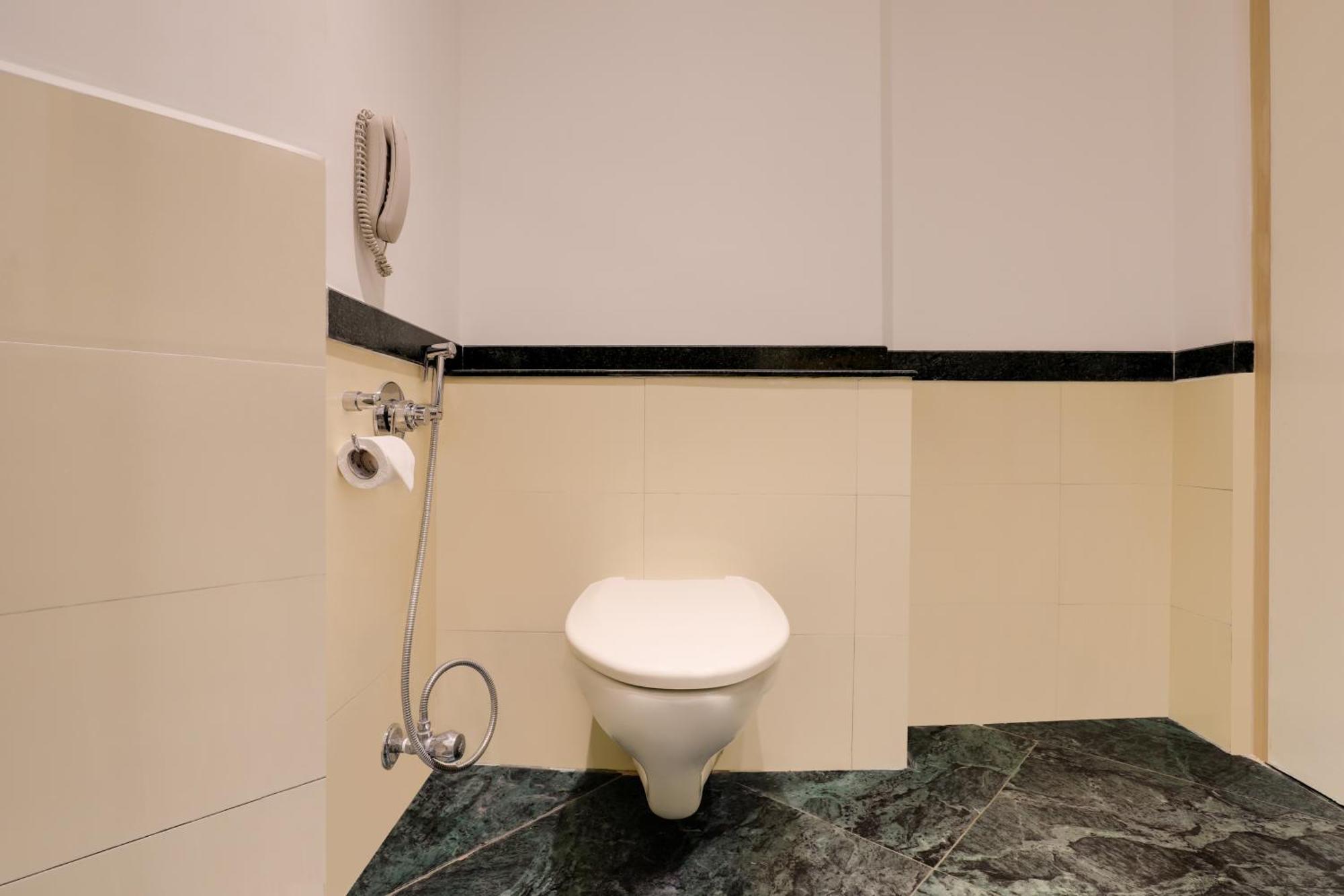Hotel Lemon Tree Hinjewadi Pune Hinjawadi