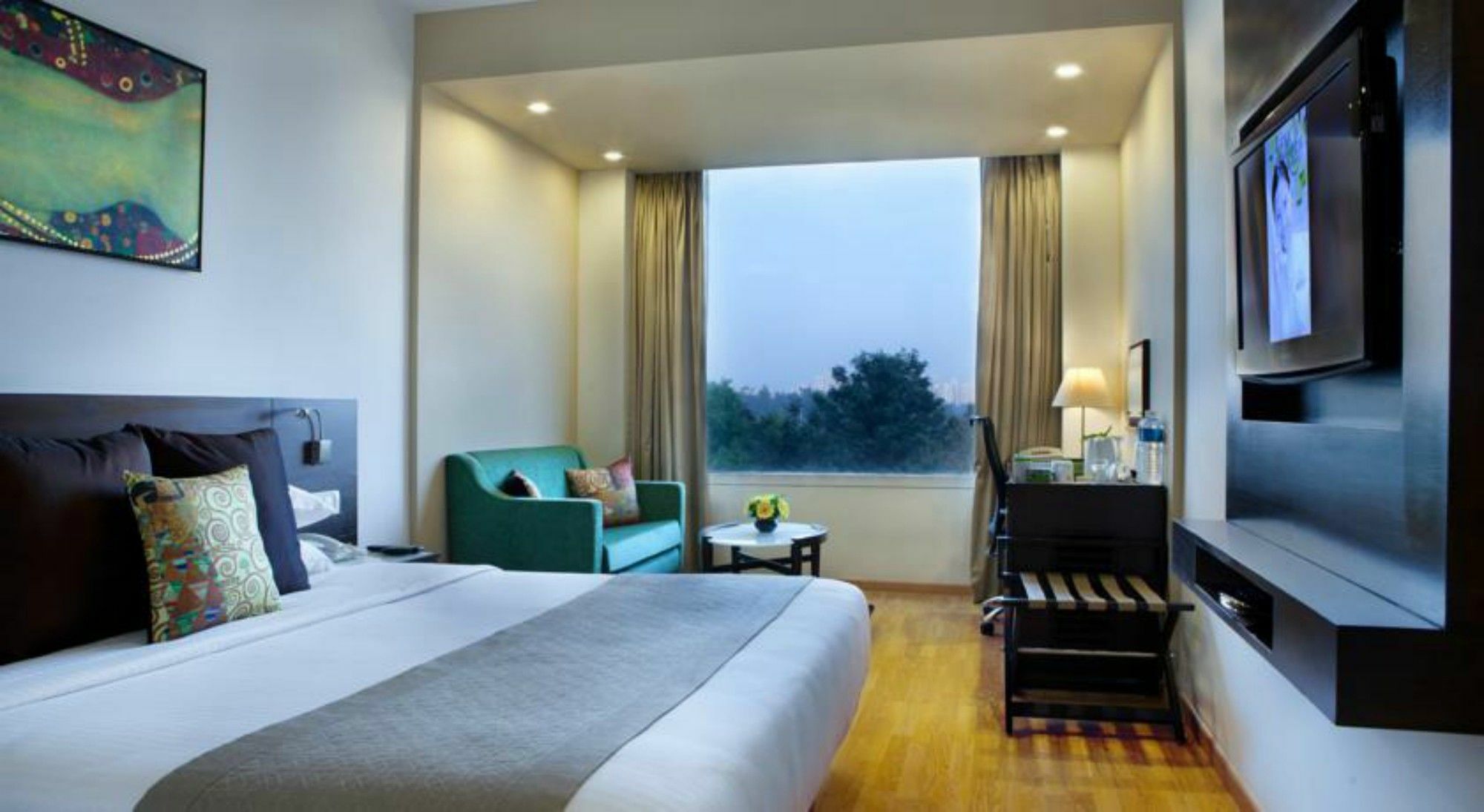Lemon Tree Hinjewadi Pune Hotel 4*